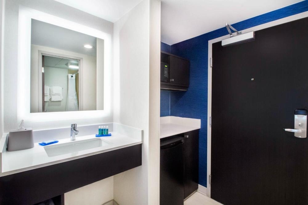 Holiday Inn Express & Suites - Albany Airport - Wolf Road by IHG Image 14