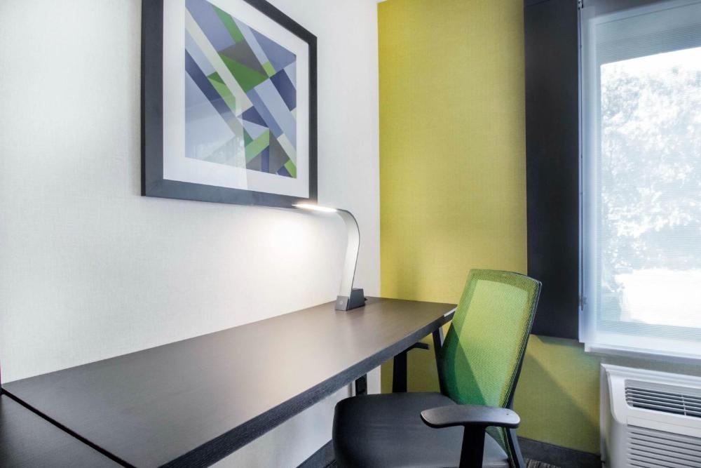 Holiday Inn Express & Suites - Albany Airport - Wolf Road by IHG Image 17